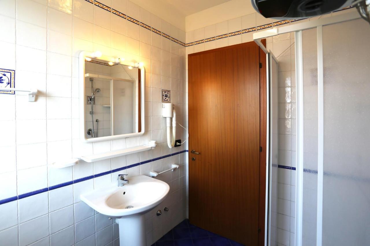 Tigli Lido Altanea Apartment Caorle Ngoại thất bức ảnh
