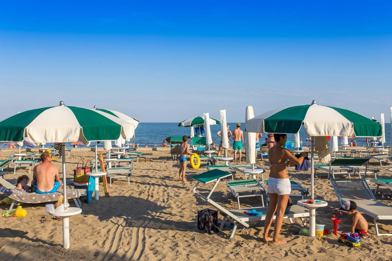 Tigli Lido Altanea Apartment Caorle Ngoại thất bức ảnh